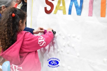 1º Anoitecer no Santíssima reúne turmas de Infantil 5 e de 1º ano