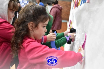 1º Anoitecer no Santíssima reúne turmas de Infantil 5 e de 1º ano