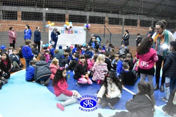 1º Anoitecer no Santíssima reúne turmas de Infantil 5 e de 1º ano
