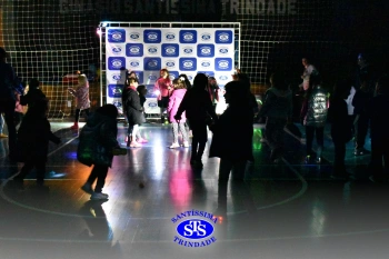 1º Anoitecer no Santíssima reúne turmas de Infantil 5 e de 1º ano