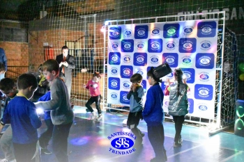 1º Anoitecer no Santíssima reúne turmas de Infantil 5 e de 1º ano