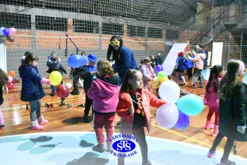 1º Anoitecer no Santíssima reúne turmas de Infantil 5 e de 1º ano