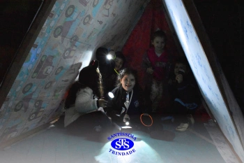 1º Anoitecer no Santíssima reúne turmas de Infantil 5 e de 1º ano