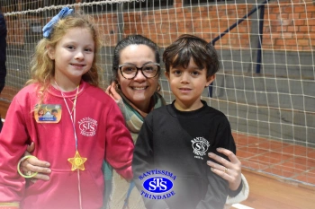 1º Anoitecer no Santíssima reúne turmas de Infantil 5 e de 1º ano
