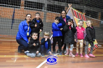 1º Anoitecer no Santíssima reúne turmas de Infantil 5 e de 1º ano