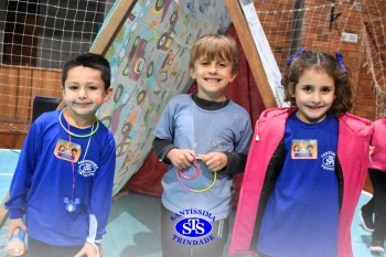 1º Anoitecer no Santíssima reúne turmas de Infantil 5 e de 1º ano