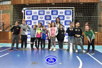 1º Anoitecer no Santíssima reúne turmas de Infantil 5 e de 1º ano