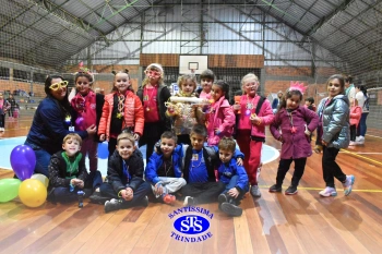 1º Anoitecer no Santíssima reúne turmas de Infantil 5 e de 1º ano