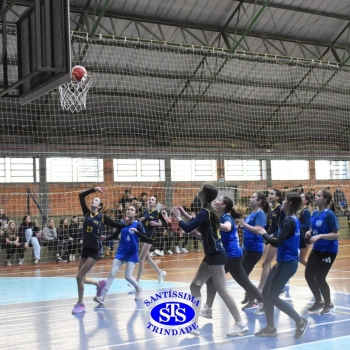 Estudantes do Santíssima e do CEAP, de Ijuí, participam de Amistoso de Basquete