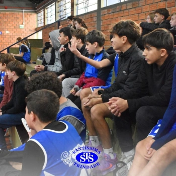 Estudantes do Santíssima e do CEAP, de Ijuí, participam de Amistoso de Basquete