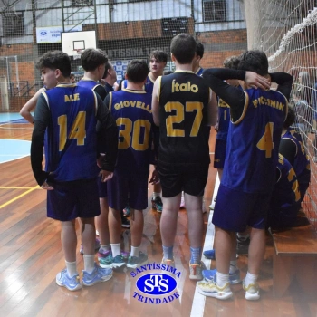 Estudantes do Santíssima e do CEAP, de Ijuí, participam de Amistoso de Basquete