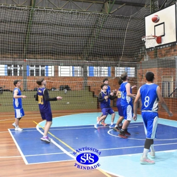 Estudantes do Santíssima e do CEAP, de Ijuí, participam de Amistoso de Basquete