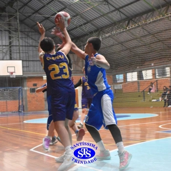 Estudantes do Santíssima e do CEAP, de Ijuí, participam de Amistoso de Basquete