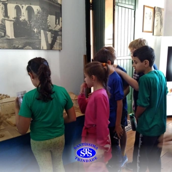 Alunos visitam pontos turísticos da cidade | 3º ano