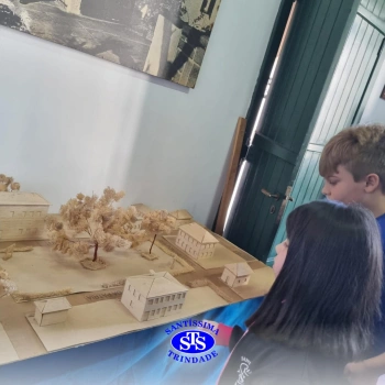 Alunos visitam pontos turísticos da cidade | 3º ano