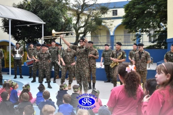 Educação Infantil recebe a Banda de Música da AD3