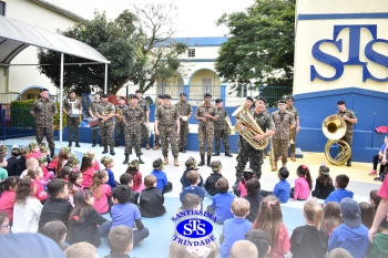Educação Infantil recebe a Banda de Música da AD3