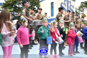 Educação Infantil recebe a Banda de Música da AD3