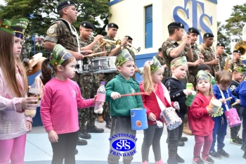 Educação Infantil recebe a Banda de Música da AD3