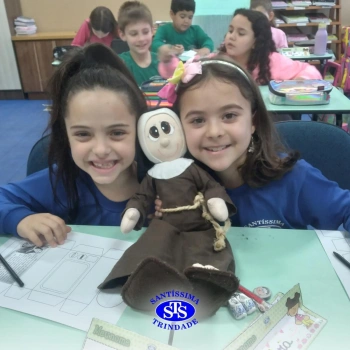 História de Clara de Assis é tema de estudo e de reflexão | 2º ano