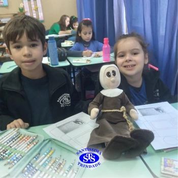 História de Clara de Assis é tema de estudo e de reflexão | 2º ano