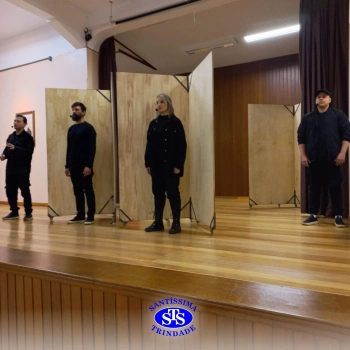 Teatro para alunos do Ensino Médio 