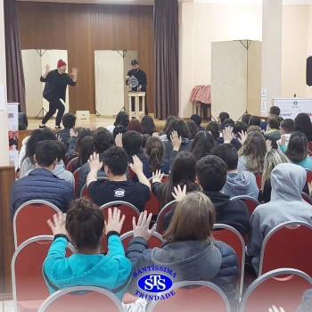 Teatro para alunos do Ensino Médio 