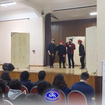 Teatro para alunos do Ensino Médio 