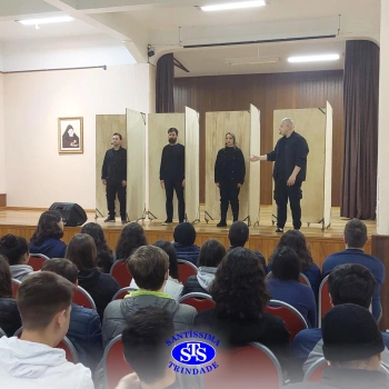 Teatro para alunos do Ensino Médio 