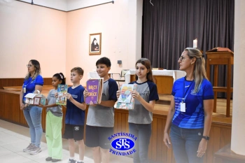 Rumo ao 6º ano: alunos participam de celebração de envio