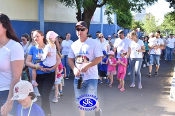 Caminhada Franciscana pela Paz reúne famílias para espalhar a paz e o bem