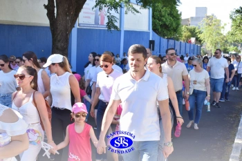 Caminhada Franciscana pela Paz reúne famílias para espalhar a paz e o bem
