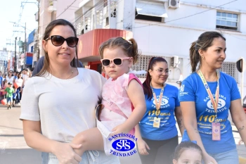 Caminhada Franciscana pela Paz reúne famílias para espalhar a paz e o bem