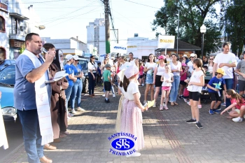 Caminhada Franciscana pela Paz reúne famílias para espalhar a paz e o bem