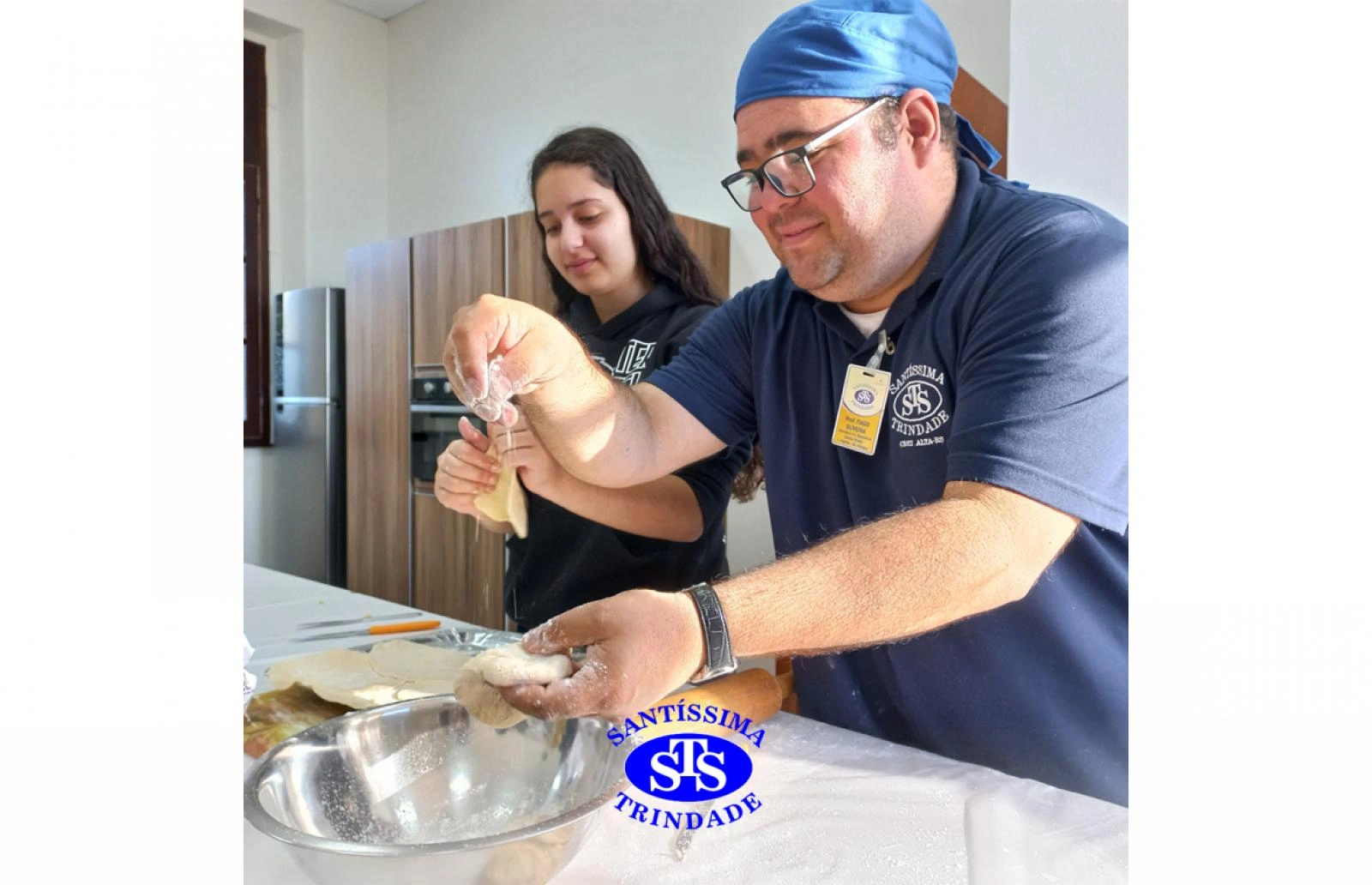 Alunos preparam pratos da culinária hispânica | 3ª EM