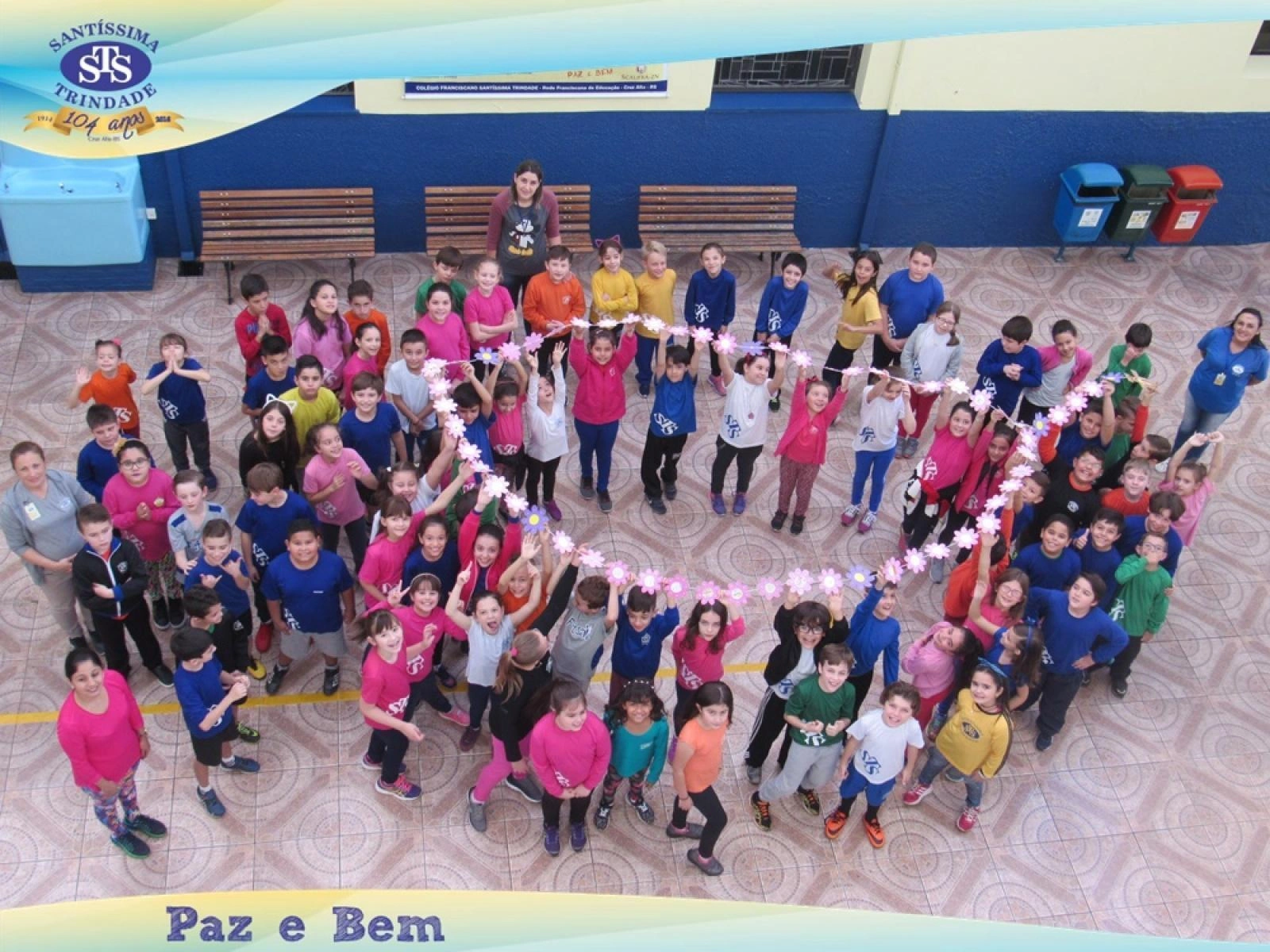 3º ano confeccionou um Rosário