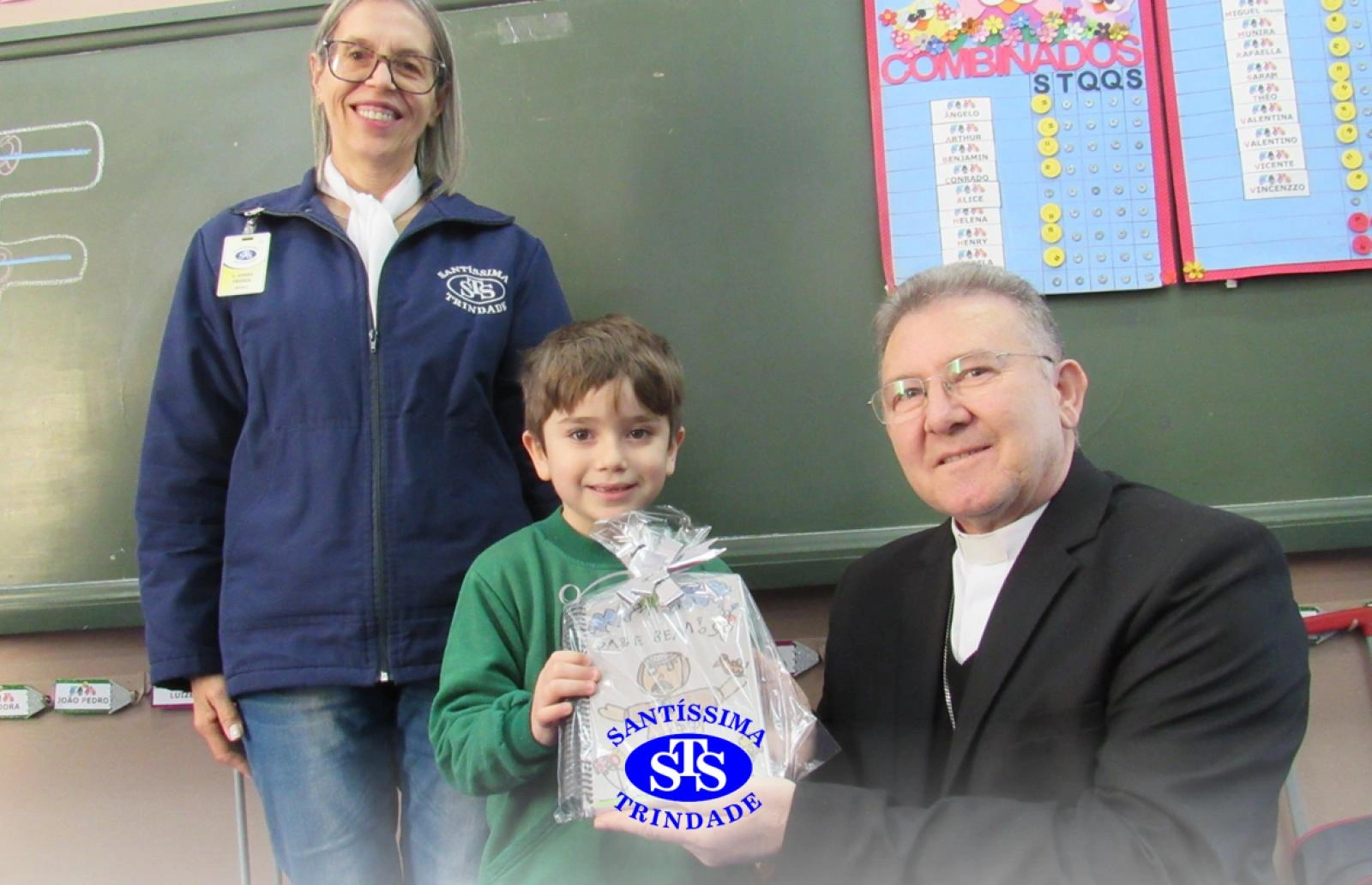 Dom Nélio, Bispo Diocesano, visita o Santíssima