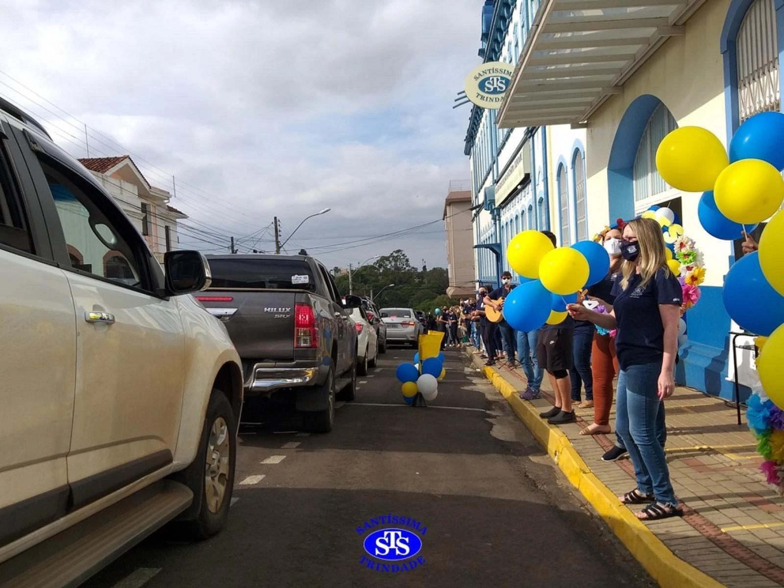 ** | Drive Thru do Bem ......................das 16h às 17h