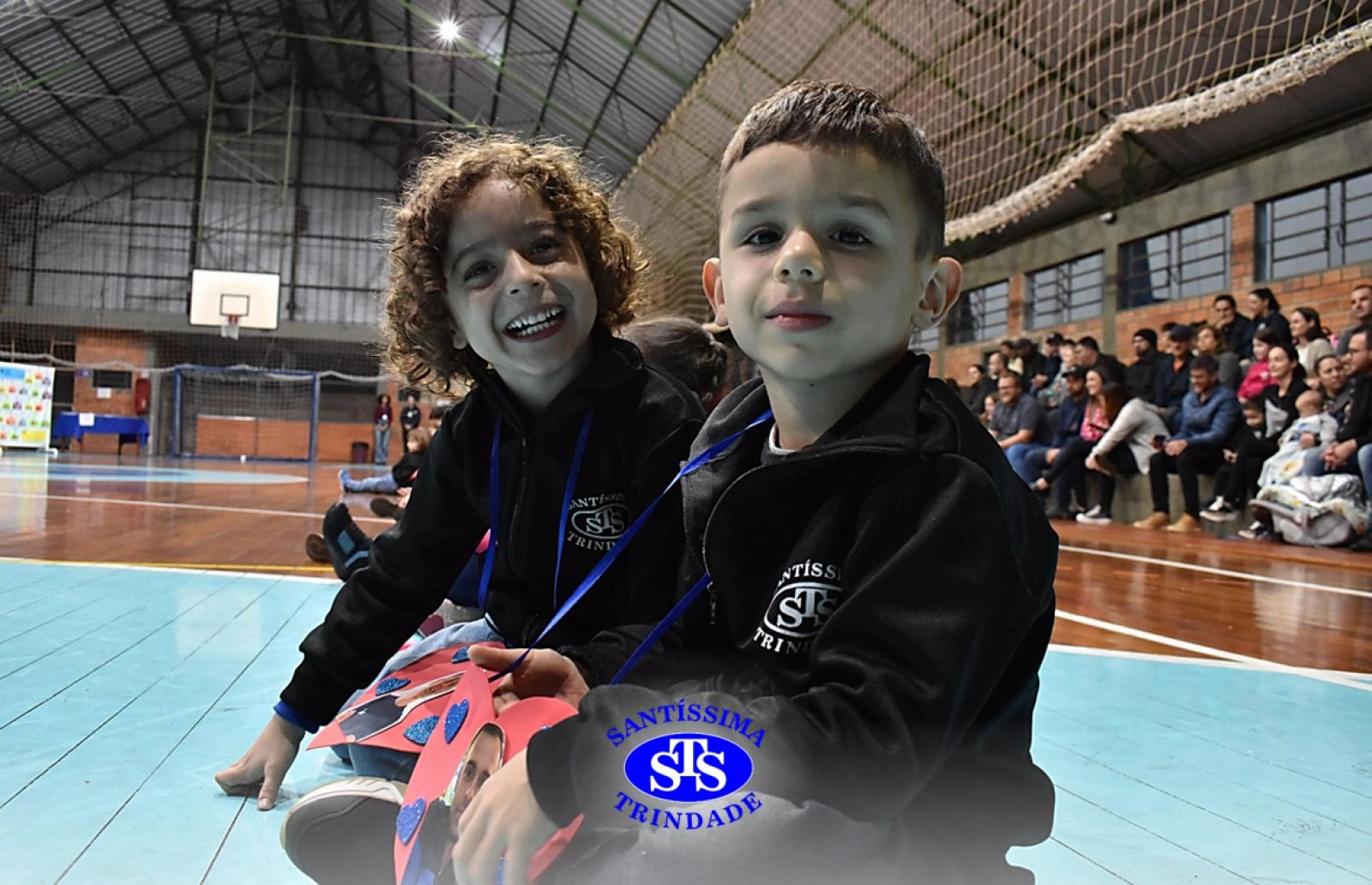 Homenagem aos pais dos alunos do Infantil 4