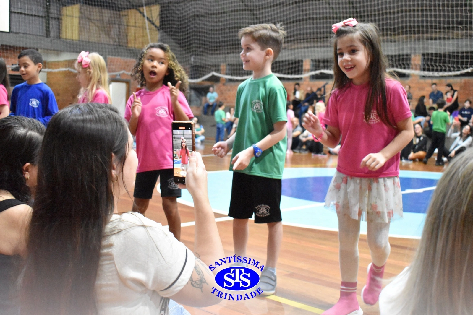 Homenagens às mães | 1º ano e 3º ano