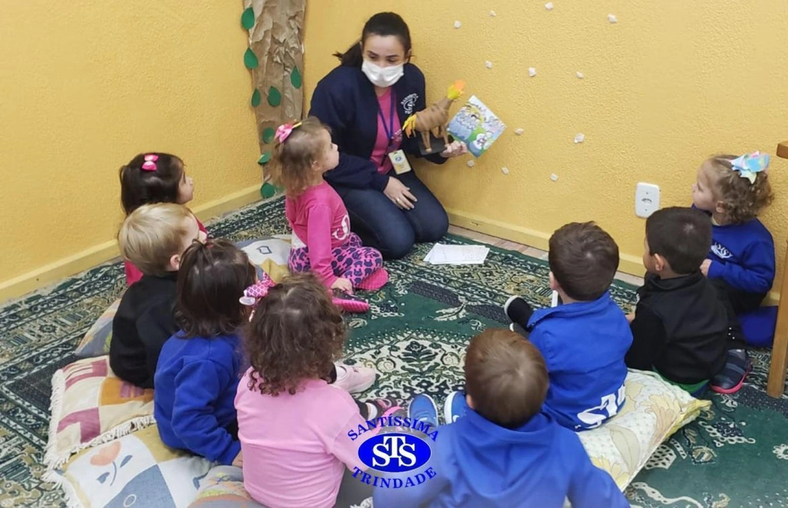 Folclore brasileiro é tema de aulas na Biblioteca Literária