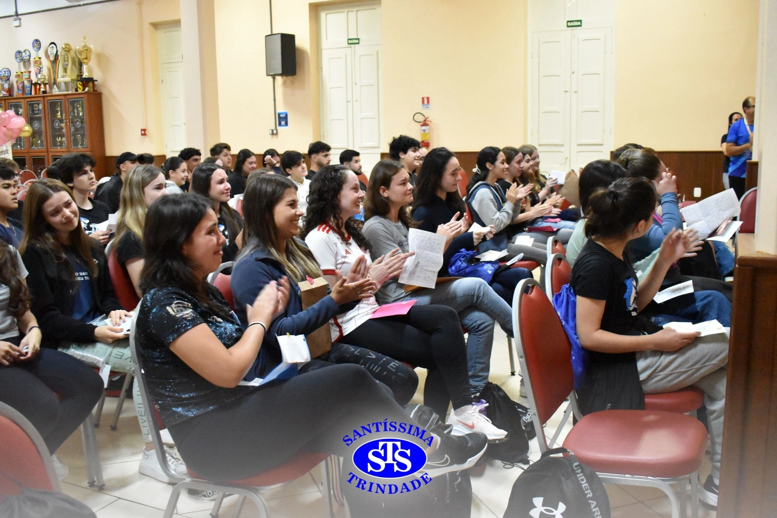 Vamos recordar dos momentos de emoção do último dia de aula da 3ª série?