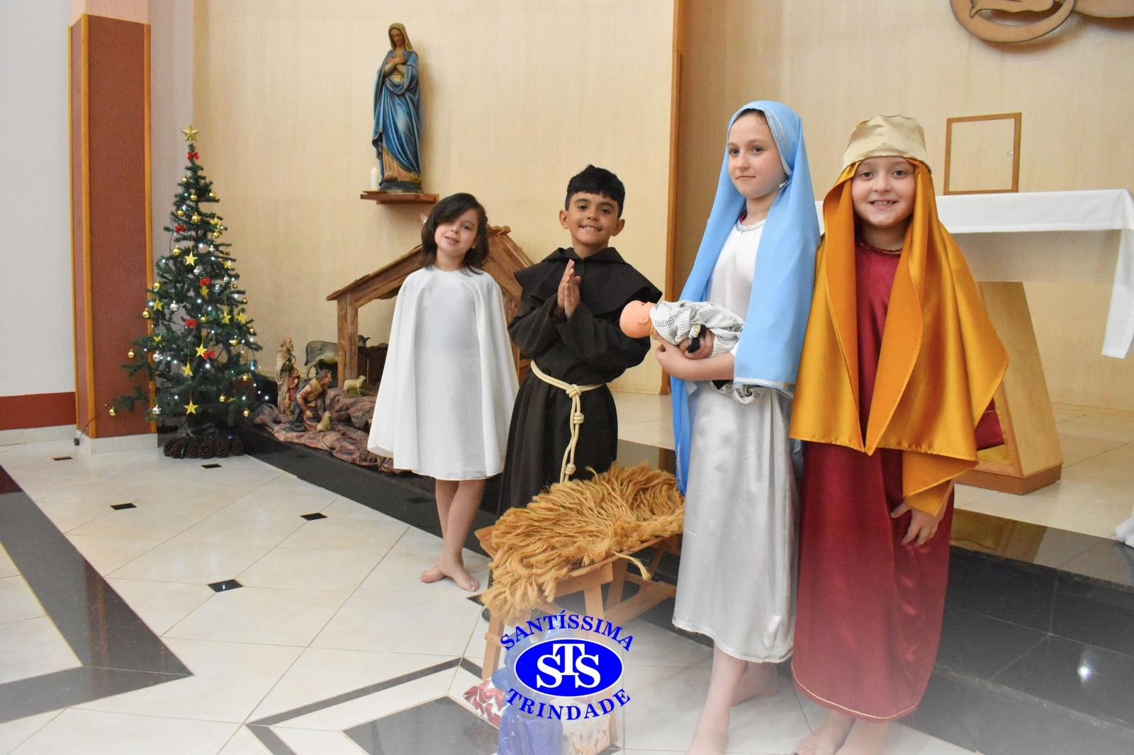 Estudantes celebram o sentido do Natal e fortalecem laços de amizade na Capela