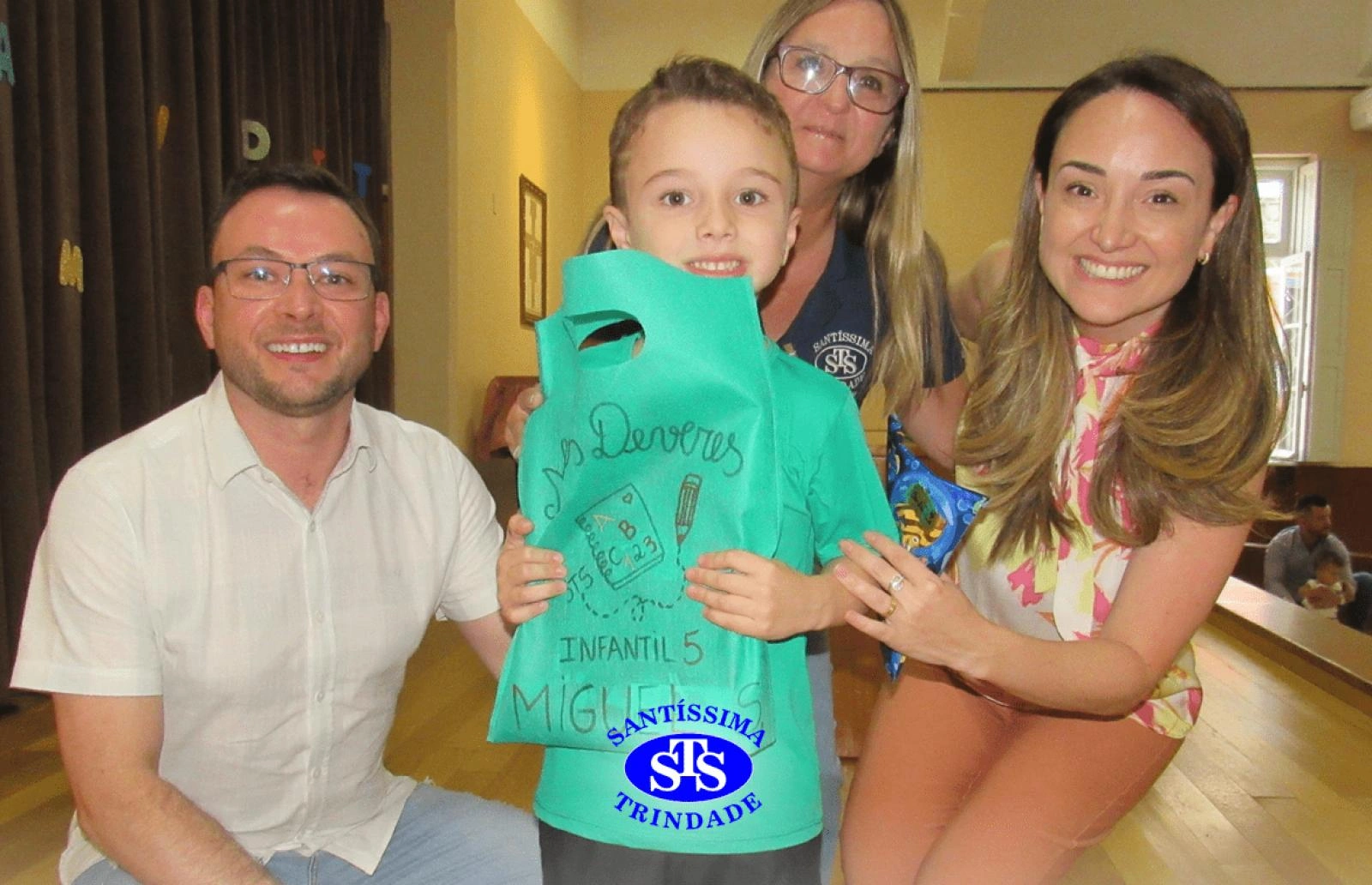 Festa do Caderno é marcada por alegria e emoção para as crianças do Infantil 5