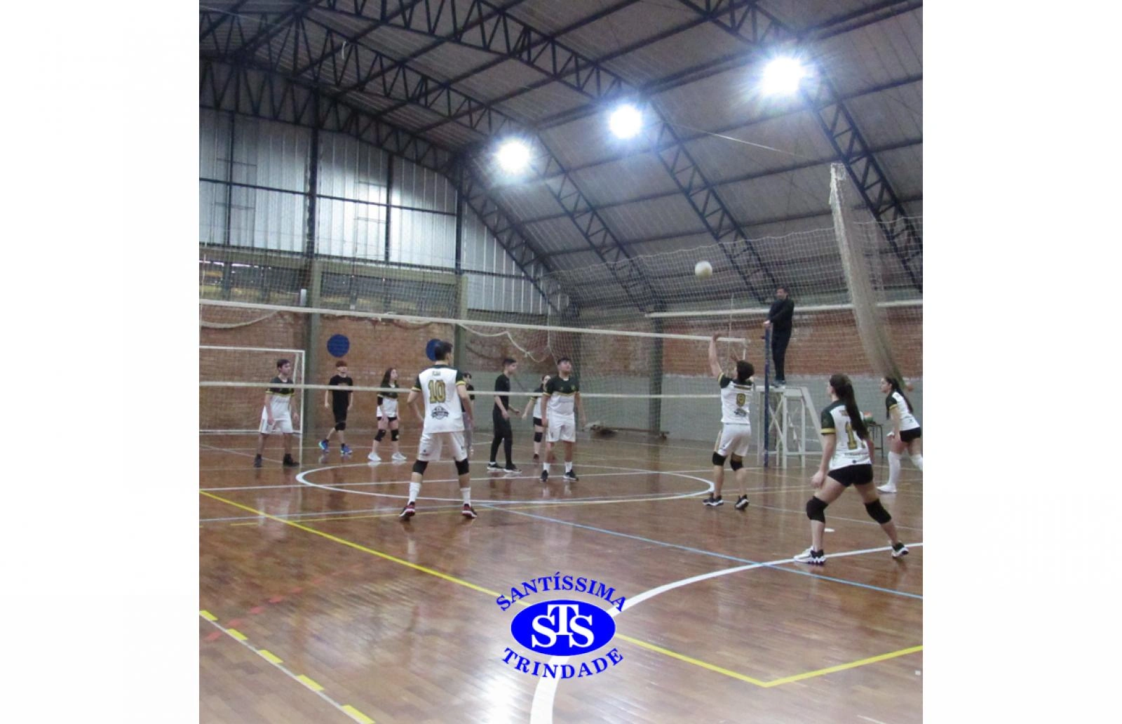 Alunos do Ensino Médio participam dos Jogos Interséries Franciscanos