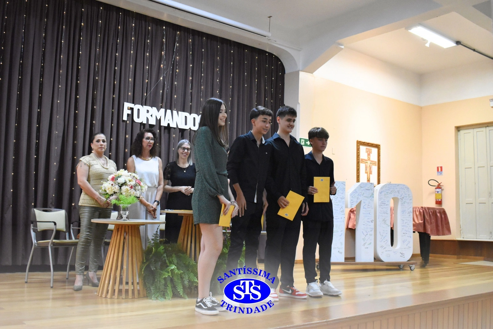 Formatura do 9º ano celebra a passagem para o Ensino Médio