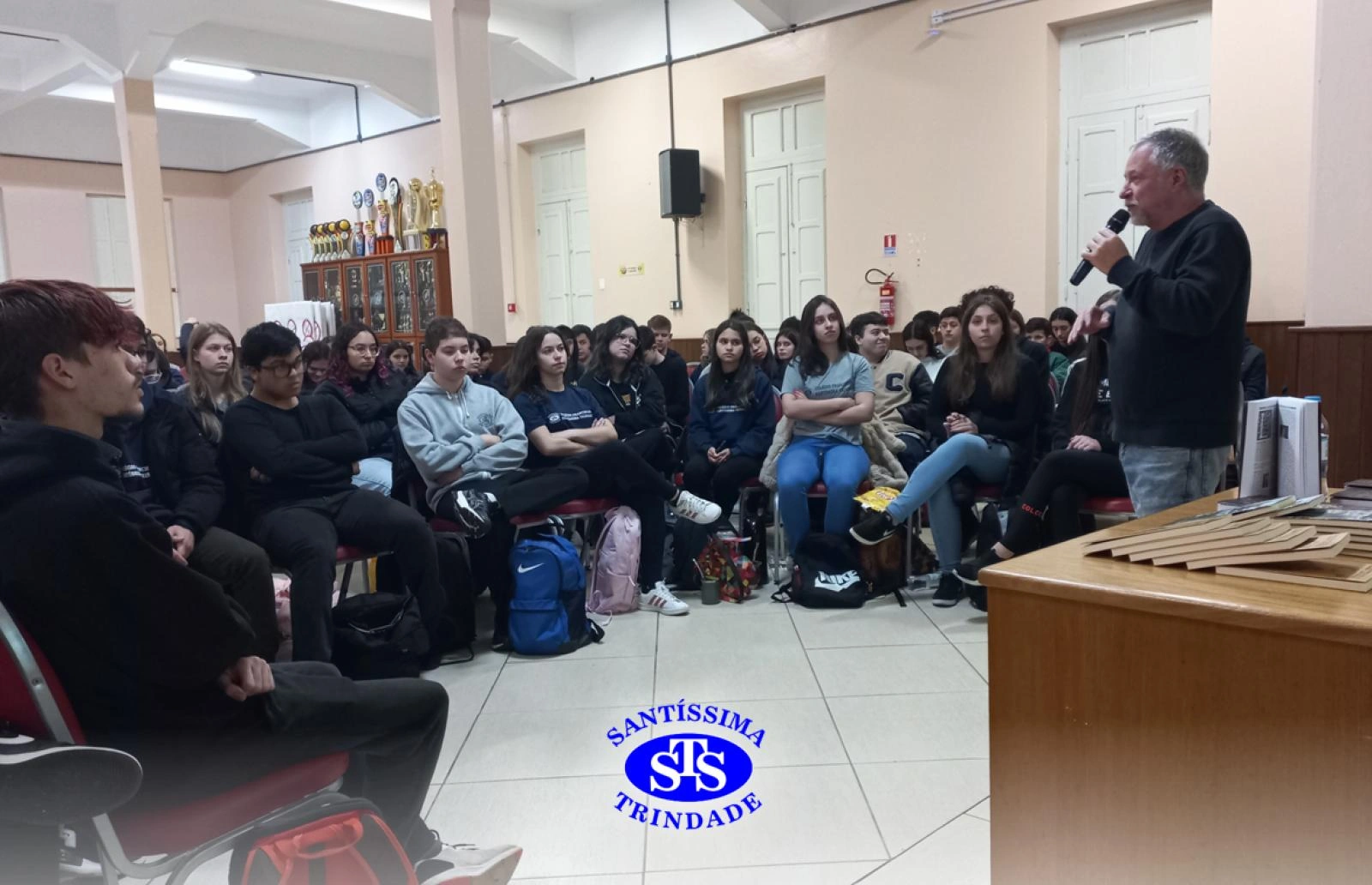 Roda de Chimarrão com o historiador Rossano Cavalari | Ensino Médio 