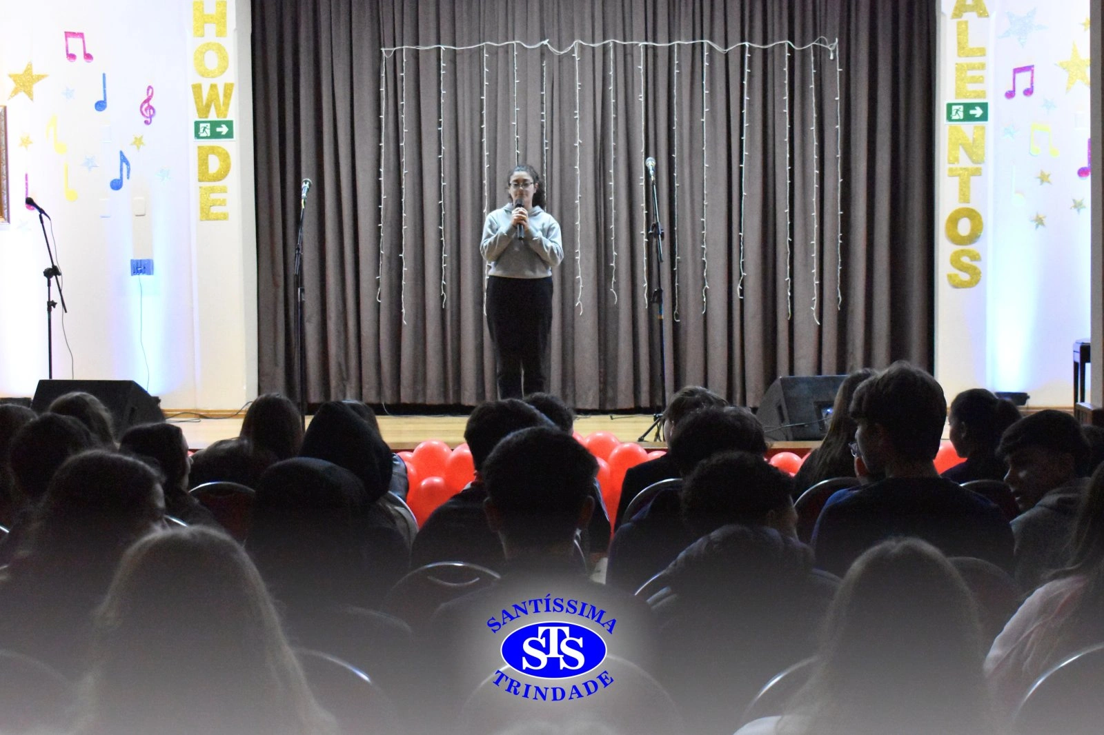 Show de Talentos celebra as habilidades dos alunos e promove momentos de descontração