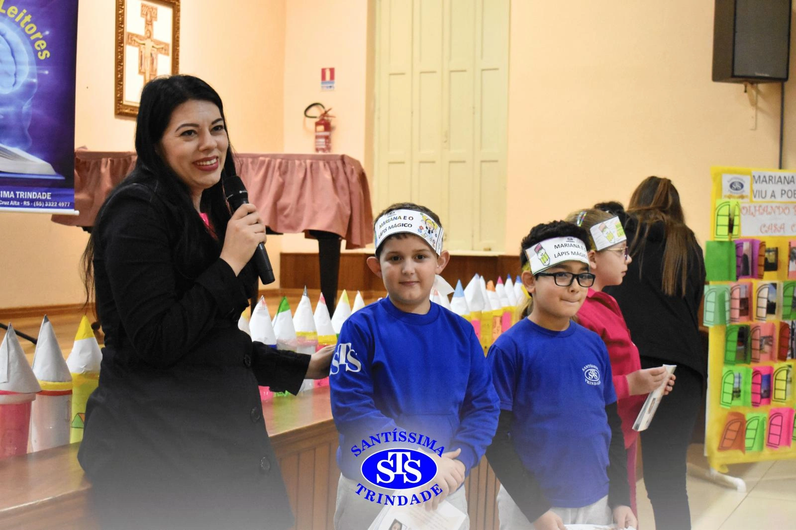 Alunos participam do projeto Autor Presente com a escritora Greice Pozzatto | 2º ano