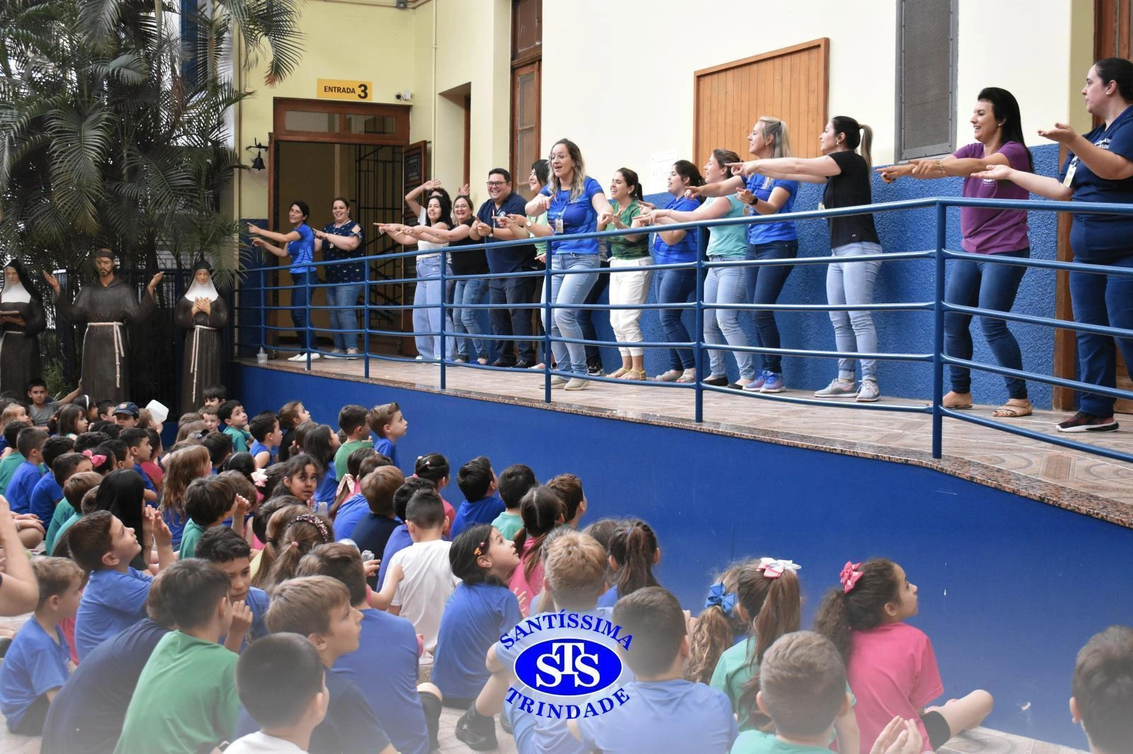 Alunos participam da 1ª Paradinha Musical